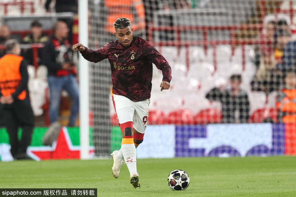 维尔茨:利物浦新星的欧冠之旅与顶级球员的较量